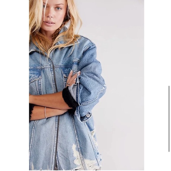 We The Free x Free People Your Dad's Denim Jean Distressed Oversized Jacket - Picture 9 of 16